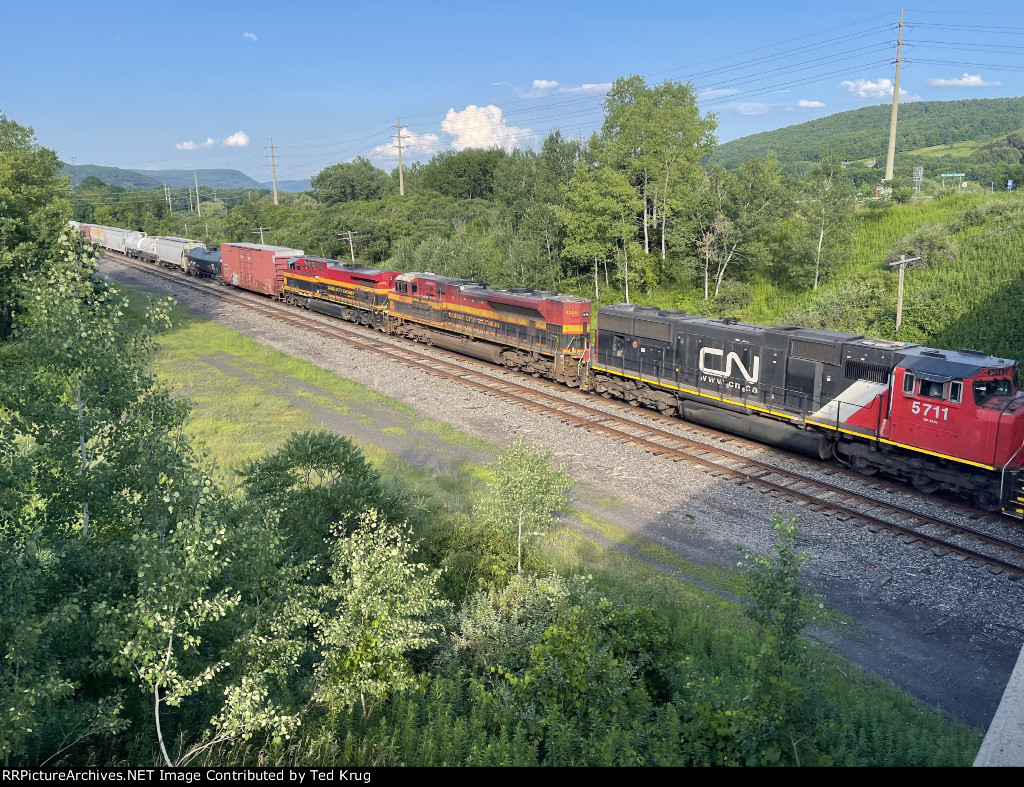 CN 5711, KCS 4055 & KCSM 4510